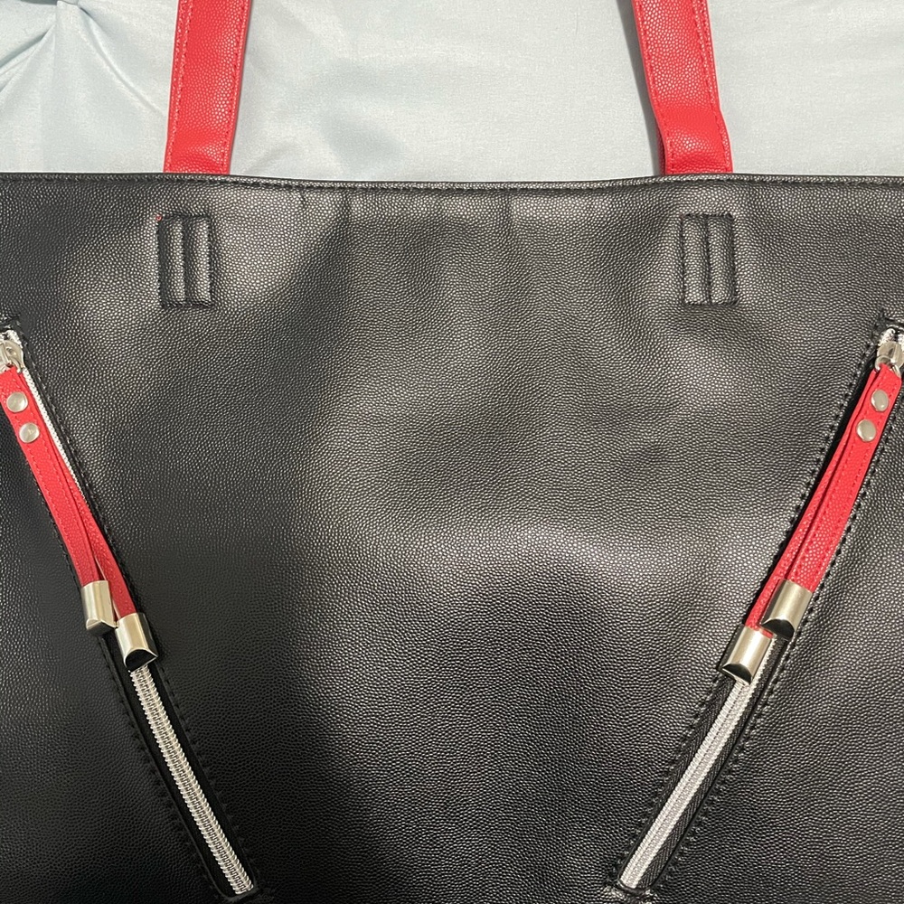 Black tote bag❤️🖤 - Picture 2 of 4